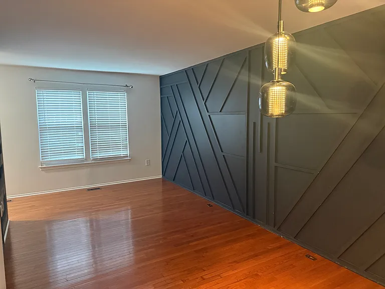 1328 Alderton Ln — Photo 4