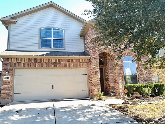 2nd image of 8710 Dove Oak Ln