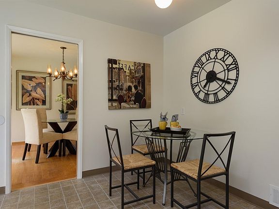 5th image of 1112 Eden Bower Ln