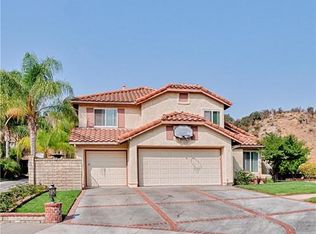 25073 Wintergreen Ct, Newhall, CA 91381