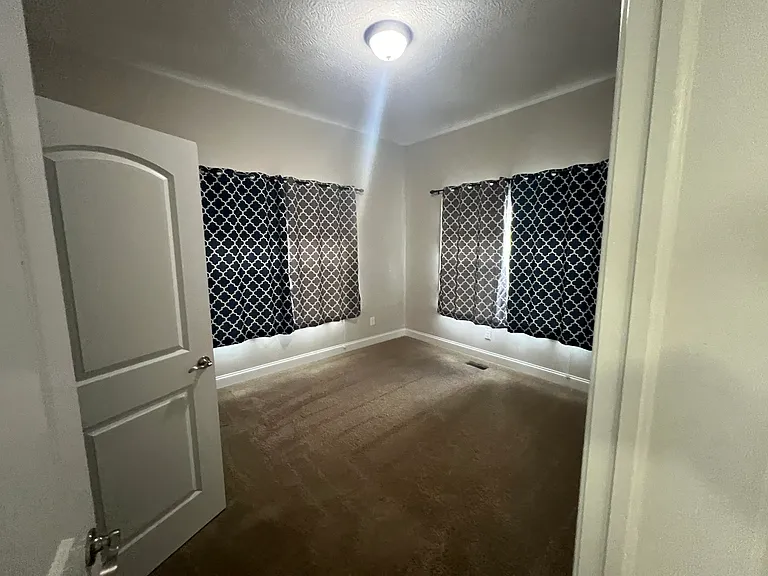8043 Oak Meadow Dr — Photo 21
