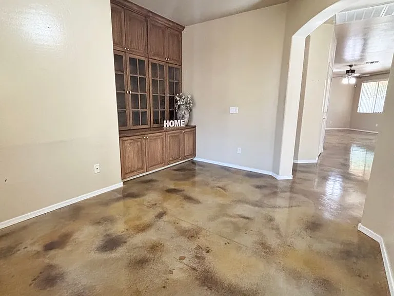 3147 E Vallejo Dr — Photo 21