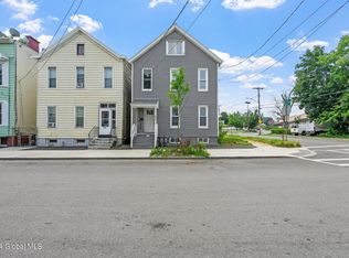 862 3rd St, Albany, NY 12206
