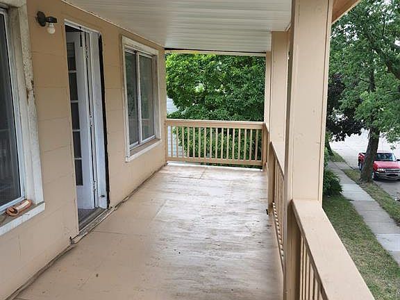 4th image of 17358 Clarann St