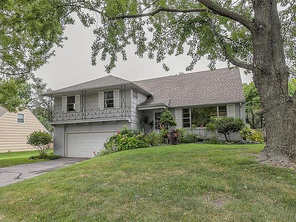 2nd image of 5012 Reinhardt Dr
