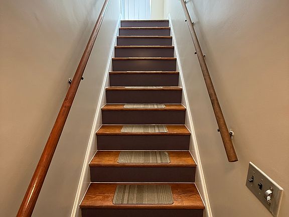 5th image of 8 Florence St Floor 2