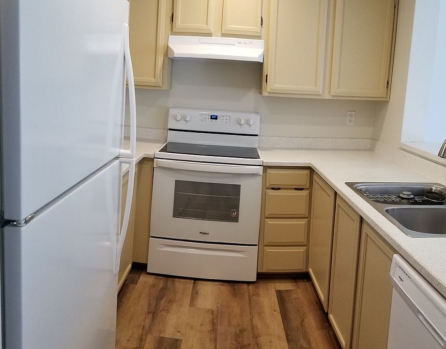 CROSSPOINTE VISTA 620 Comstock St Seattle WA Zillow