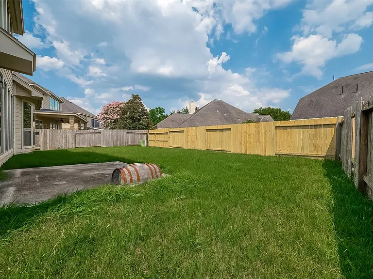 16010 Juniper Shores Dr — Photo 28