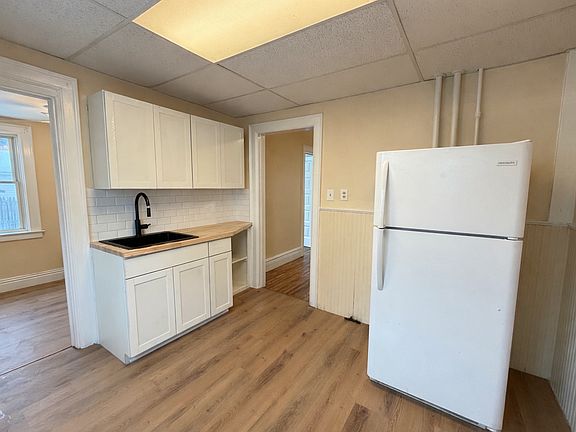 3rd image of 61 Hertel Ave APT 1