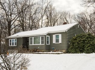 63 Wayside Rd, Worcester, MA 01605