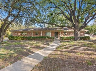 8756 Panther Dr, Woodway, TX 76712
