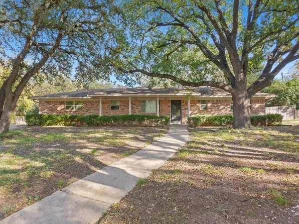 8756 Panther Dr, Woodway, TX 76712