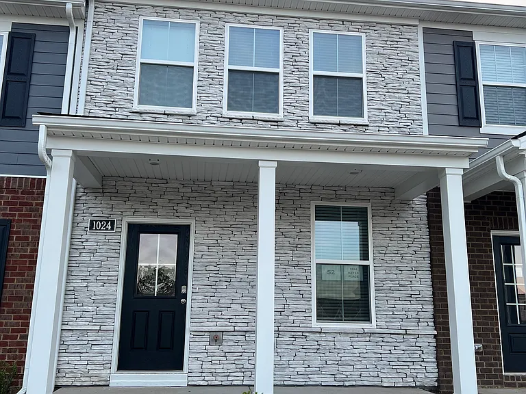 1024 Keyes Pl — Photo 45