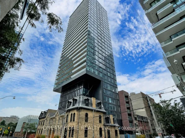 47 Mutual St #2808, Toronto, ON M5B 2A9