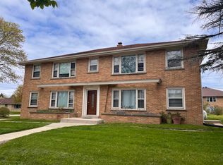 5500 S Trinthammer Ave #3, Cudahy, WI 53110