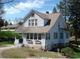 9 Fitch Hill Rd, Uncasville, CT 06382