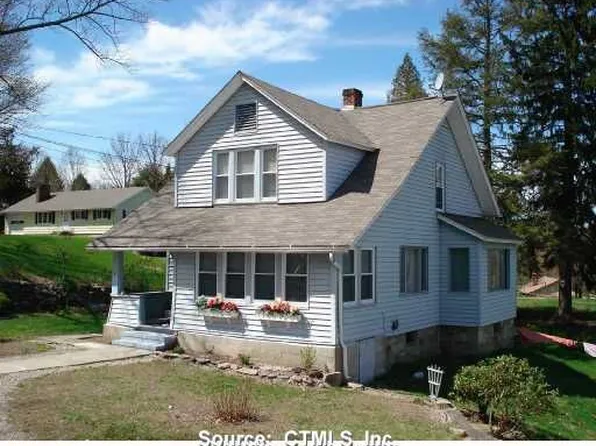 9 Fitch Hill Rd, Uncasville, CT 06382