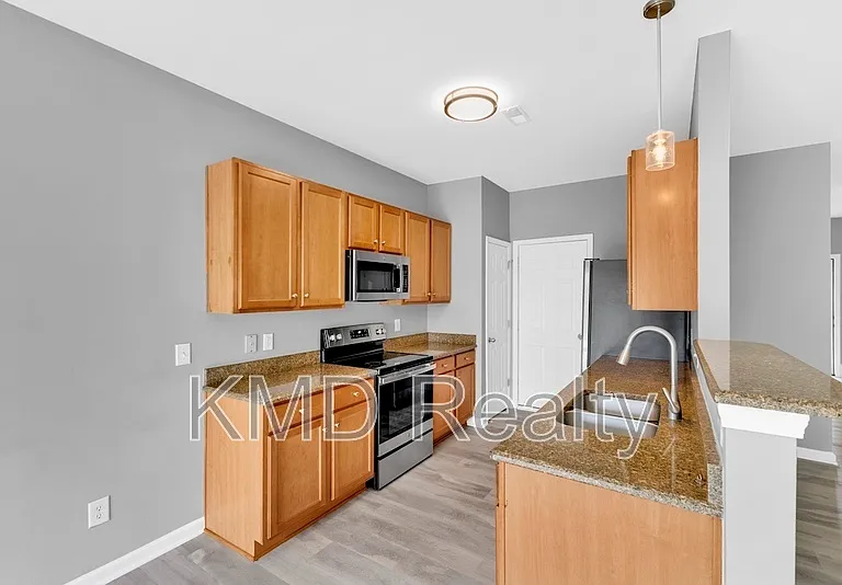 9598 Walkers Glen Dr — Photo 4