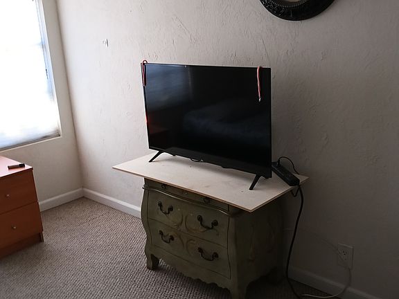 4th image of 1651 S Juniper St Unit 121