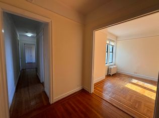 760 Pelham Pkwy S #6F, Bronx, NY 10462