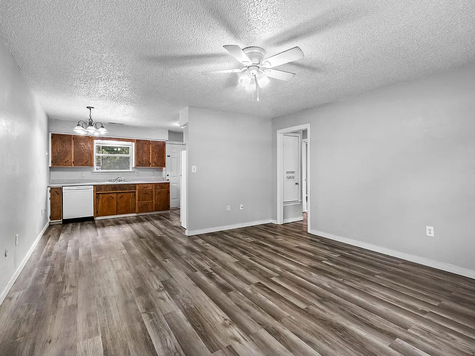 1309 S Washington Ave #4