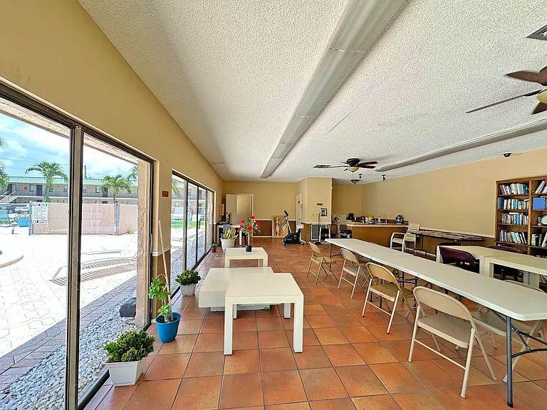 1021 SE Monterey Rd #A22 — Photo 15