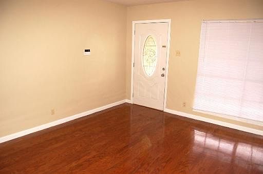 4th image of 706 CORONET LANE