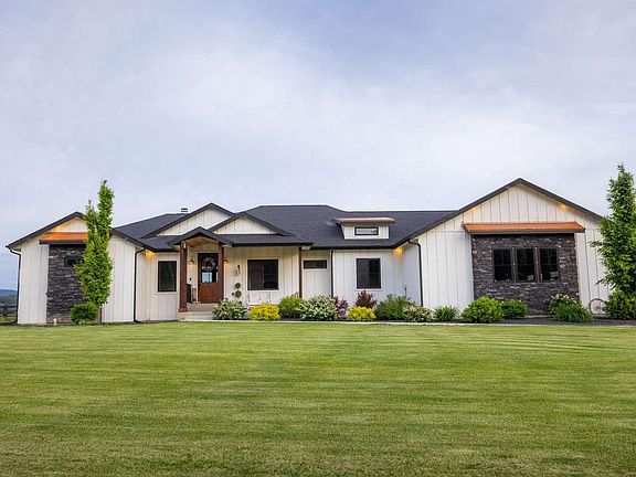 3rd image of 22110 N Creekside Ln