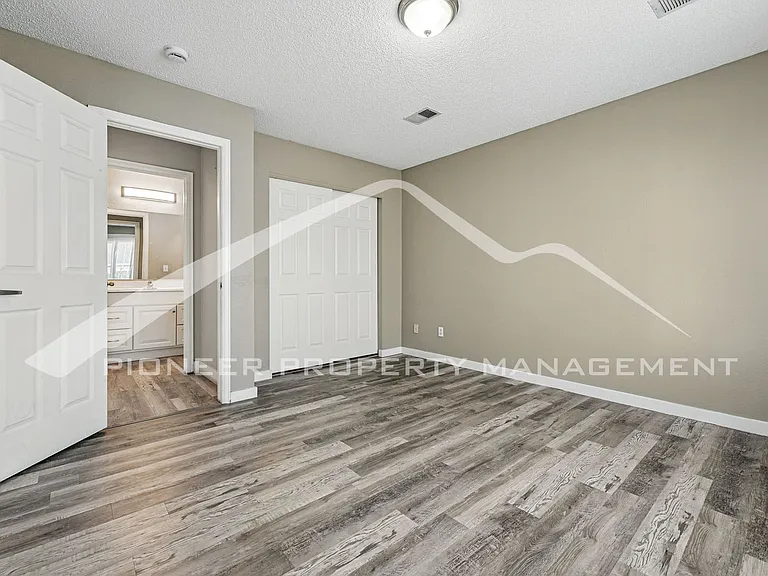 15666 E 51st Pl — Photo 11