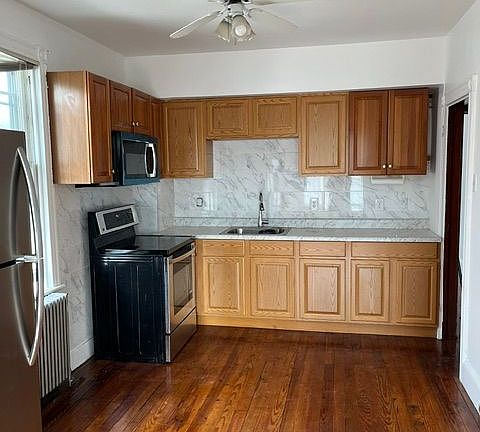 5th image of 2029 Penn Ave #2