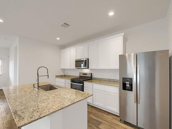 5th image of 3826 Lanercost Ln
