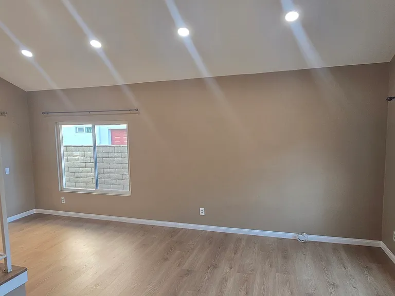 17286 Woodhill St — Photo 7