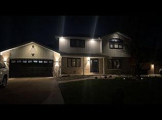 8243 Tanbark Dr, Tinley Park, IL