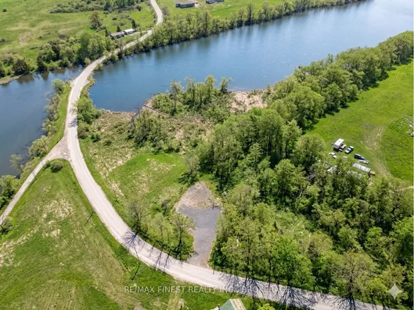 2539 Isle Of Man Rd, Kingston, ON K7L 4V3