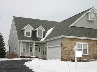 9516 Georgetown Ln, Crystal Lake, IL 60014