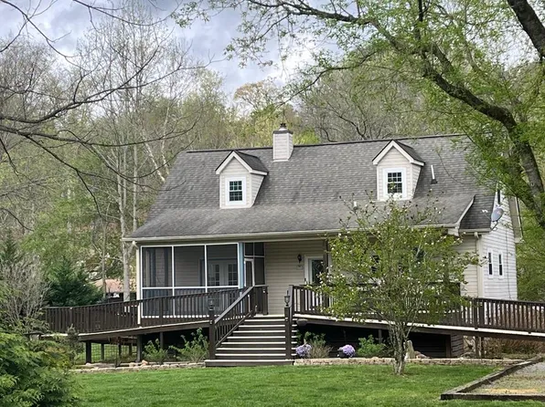 398 Smokeford Rd, Murphy, NC 28906