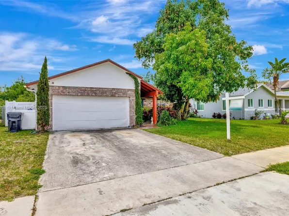 1905 SW 87th Ave, North Lauderdale, FL 33068