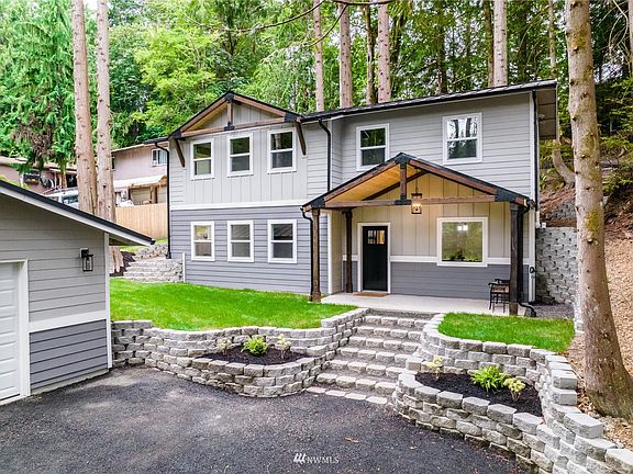 2nd image of 2037 Island Dr NW