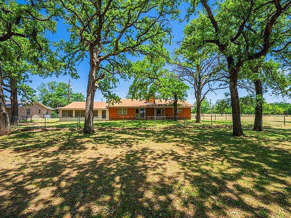 2nd image of 221 Pyka Rd