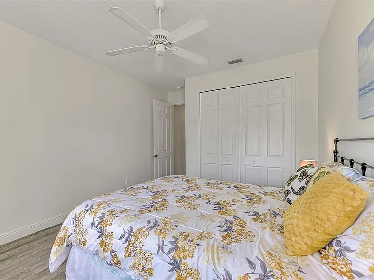 900 Park Place Dr — Photo 43