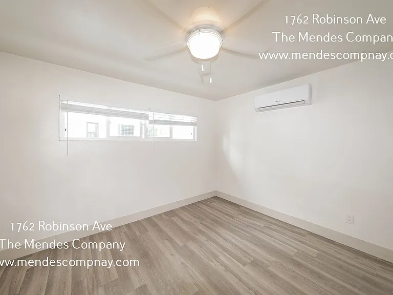 1762 Robinson Ave — Photo 9