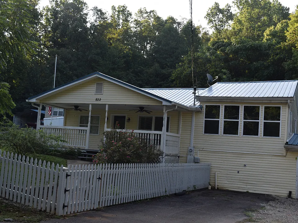 822 Valley Dr #A