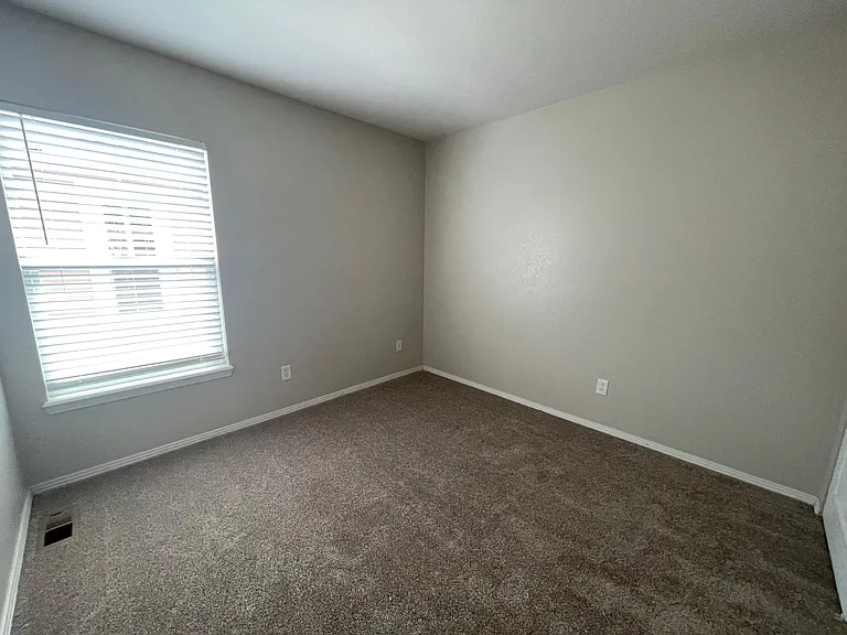 2944 Cornerstone Ln — Photo 23