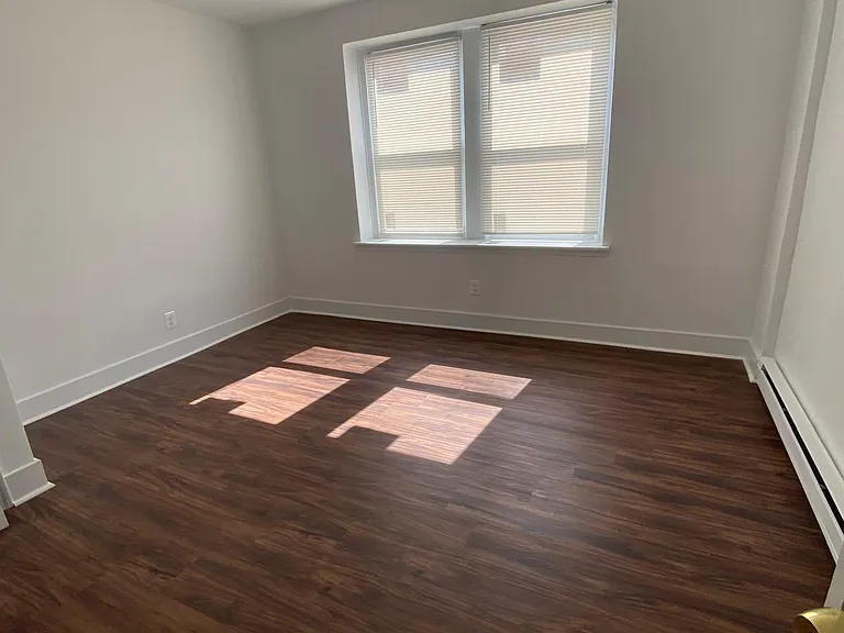 5220 Wayne Avenue — Photo 13