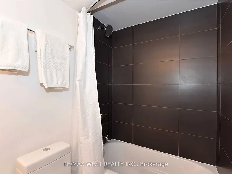 155 Yorkville Ave #1209 — Photo 14