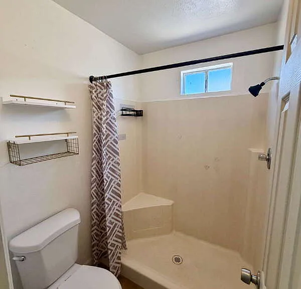846 N Revere #202 — Photo 12
