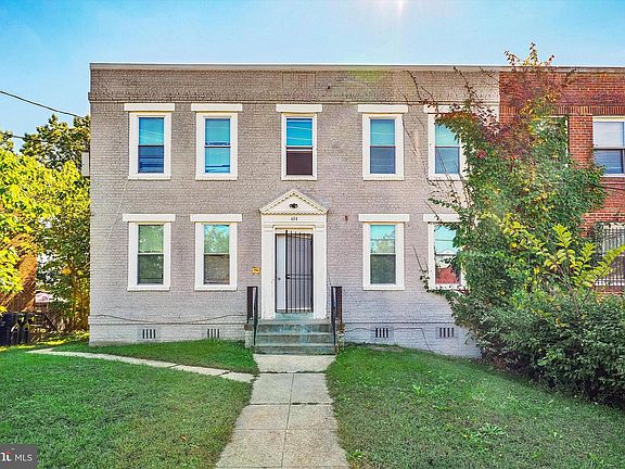 2nd image of 433 Atlantic St SE