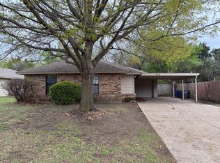 132 London Ln, Glenn Heights, TX 75154