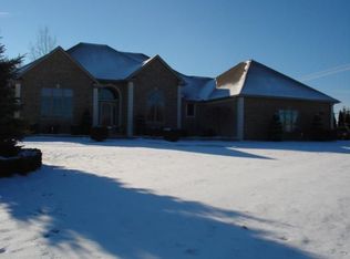 6 Natalie Marie St, Oakland, MI 48363