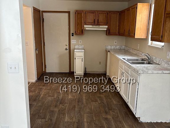 2nd image of 57 W Warren Ave